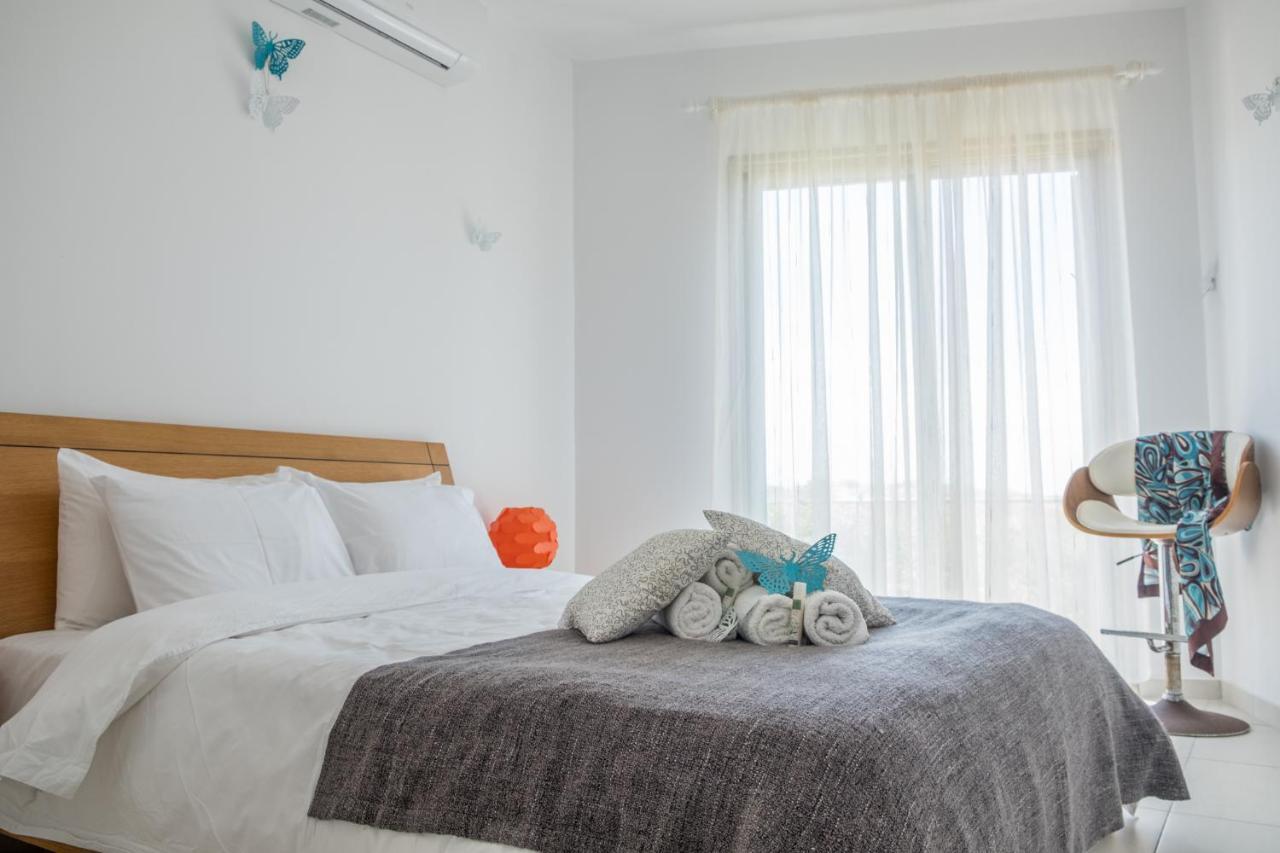 Lighthouse Beach View Apartament Pafos